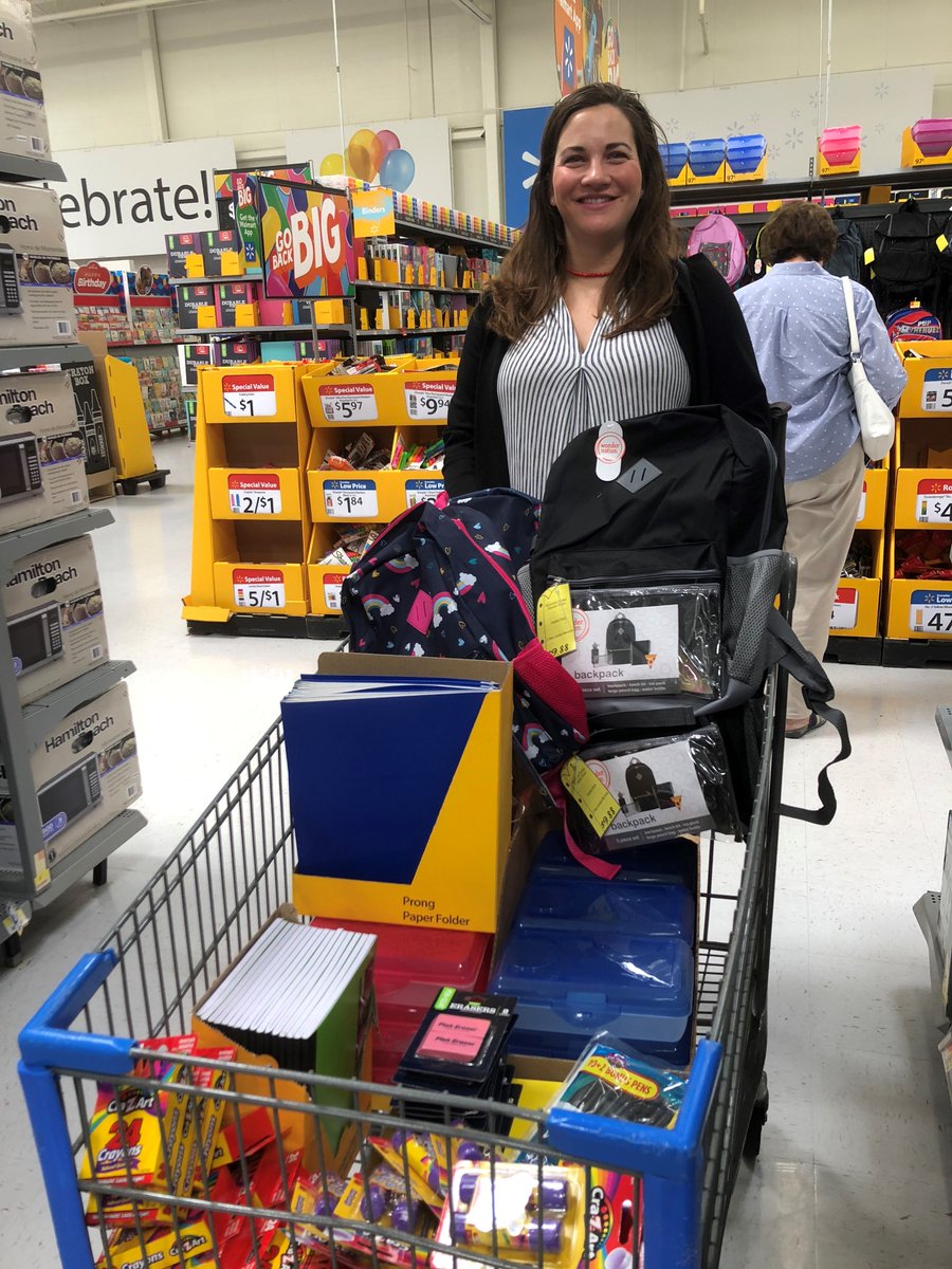 MNAdvisory's tweet photo. Back to school shopping for a good cause. We filled a cart for @Musselman_Hall 2nd annual School Supply Drive for kids in the KCMO School District. 
We love working with companies who share our passion of helping the community!
#MarksofKindness https://t.co/5t0Oo19uor