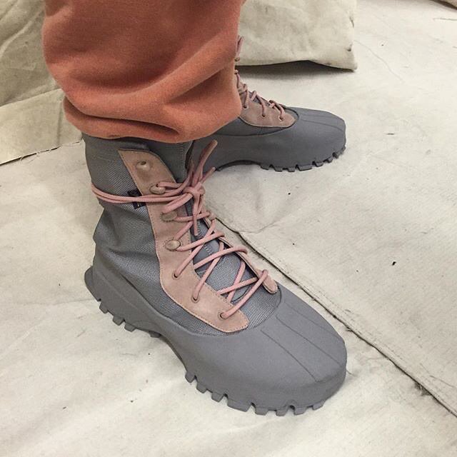 yeezy1050