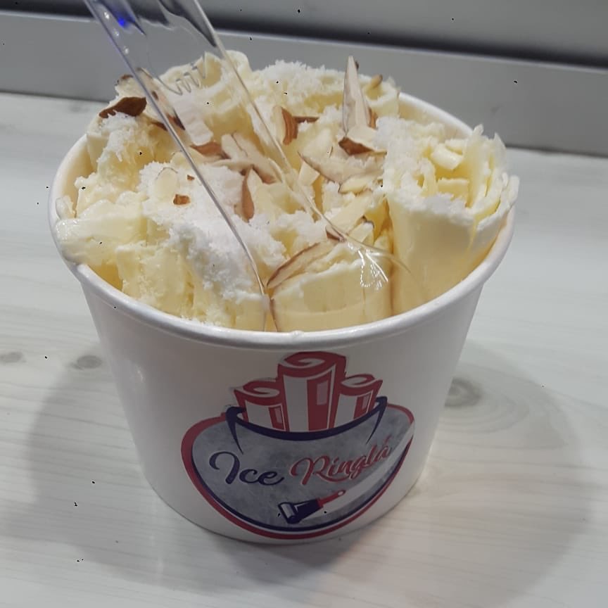 IceRingla's tweet photo. COCONUT PINEAPPLE ;) 

#iceringla | #bestintown | outside euro store #johartown lahore. https://t.co/zxCmlvs0En