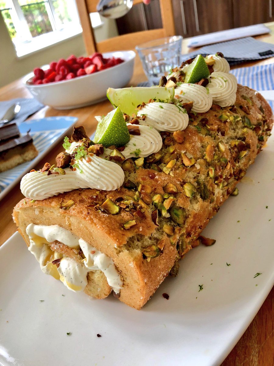 WendiPeters's tweet image. When you go to @MichTurnerLVCC ‘s for lunch :) .. spoilt with Lime and Pistachio Roulade 💚💚so delicious!! Thanks for a lovely catchup with you and the boys xx #cakequeen