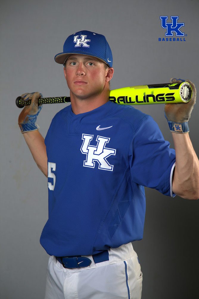 UKBaseball's tweet photo. .@CamAHill24 was an absolute menace in the @TCLBaseball last week. The OF hit .333 with six runs scored, five RBI, a double, a homer, seven walks, eight steals and an OPS of 1.111 for @TexarkanaTwins.
Not bad, Cam. #WeAreUK #SummerCats18 #RunCamRun https://t.co/On67m5MSk6