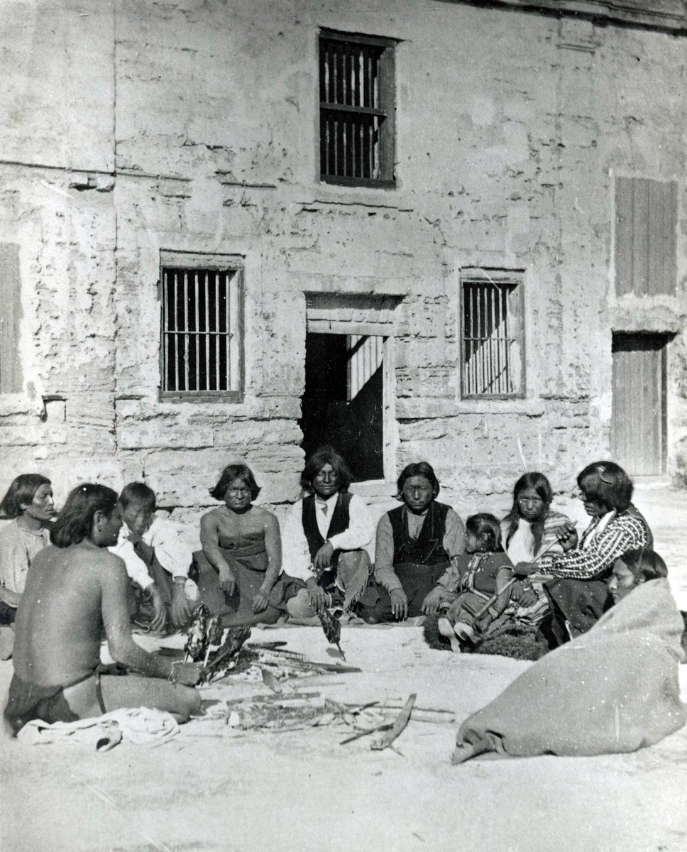 ahtahthiki1's tweet photo. What do these photos have in common? Both were taken at Fort Marion in St. Augustine. The 1st shows Native prisoners of War detained by the US Army in 1875. The 2nd photo was taken in 1998 when Seminoles traced Osceola's path. #MuseumMonday

https://t.co/IzTKhBjvTp https://t.co/6519sOceYu