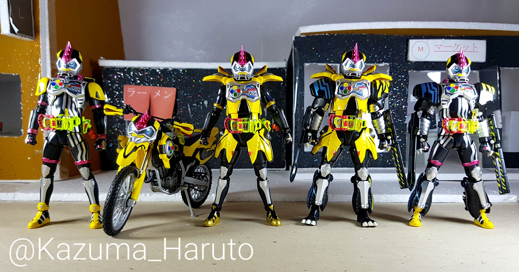 Twitter 上的 一真 晴人 ノリにノってるぜ Shフィギュアーツ T Shf 仮面ライダーレーザー 仮面ライダーレーザーターボ バイクゲーマー ハンターバイクゲーマー ドラゴンクロー 爆走バイク ドラゴナイトハンターｚ レベル0 レベル2 レベル5 レベル05