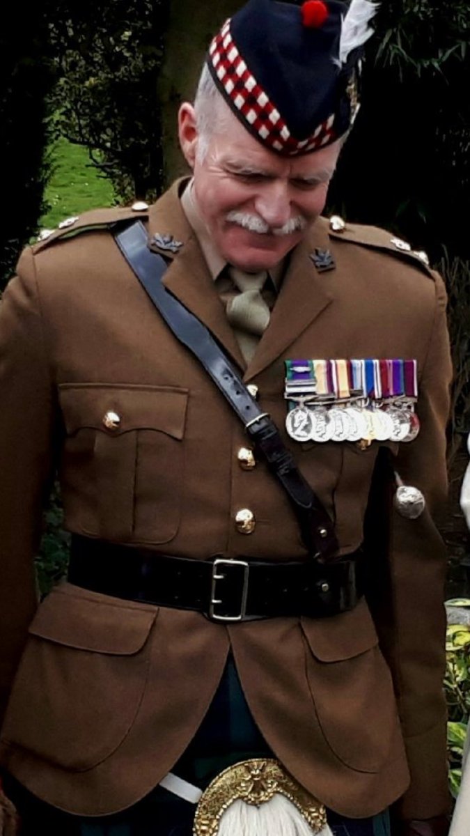 davideclifford's tweet image. Mac our ex Garrison Commander earned these medals serving our nation in harms way. Someone burgled his home and stole them. Please help us find the medals Mac fought for and the snot bag that stole them (Picture @Aldershot1854 ) @OfficialShots @RushmoorCouncil @Rushmoor02