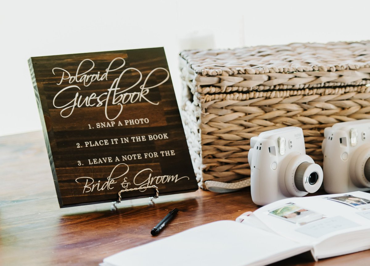 Material_Fab's tweet photo. For the love of a sign❤
Custom #wedding signs for your #oneofakind day.
📷: @morgancaddellphoto
#raleighwedding #chapelhill #materialfab https://t.co/F9ArKnWUc4