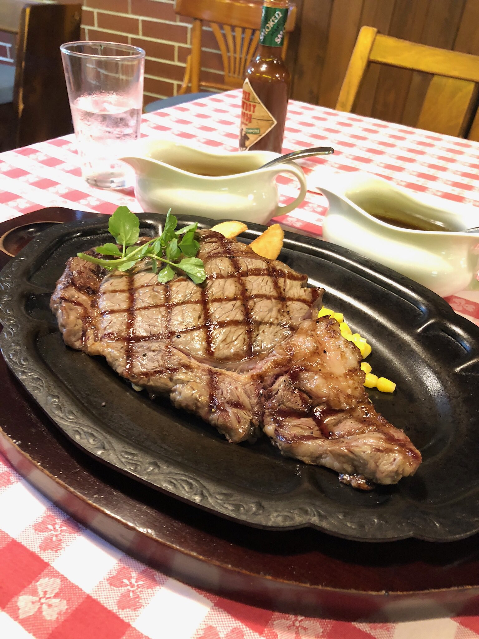 軽井沢周辺ランチ情報まとめinビリオネア カウボーイハウス 軽井沢 色々言いたいことがあるお店だけど割と肉喰いたい時は重宝してる ステーキだけだとチェーン店のステーキのどんとかと値段同じなんね サイドメニューは高いけど 軽井沢グルメ