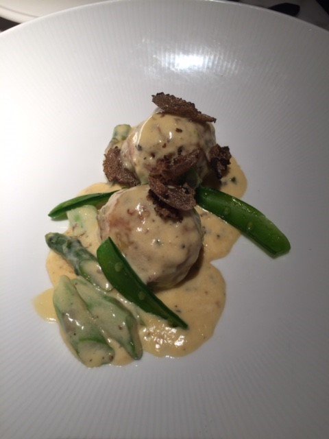 fluidlondon's tweet photo. We said it was coming! Read our #review of our fabulous lunch @Indian_Accent https://t.co/50YCTEWmoy We cannot recommend this place enough #blownaway #londonrestaurant #mayfairdining #indianfoodlikenoother https://t.co/SwolpB7aho