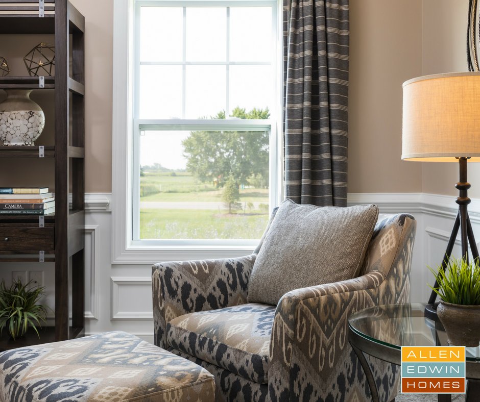 AllenEdwinMI's tweet image. Ready to mix it up? Pairing striped curtains with ikat furniture works when they are in the same color scheme. #NewHomesLiveBetter #HomeDecor #MixingPatterns #InteriorDecor