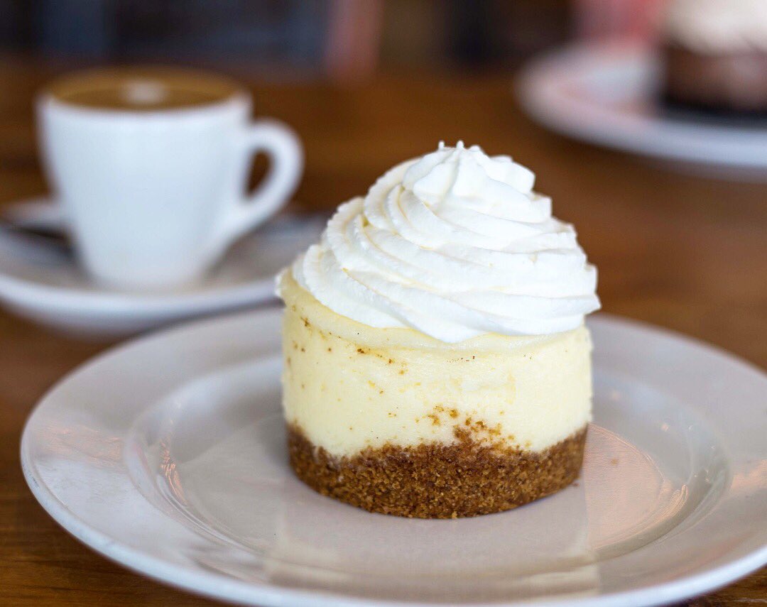 Happy #NationalCheesecakeDay! Come enjoy your favorite Cuppencake cheesecake + tag a fellow cheesecake lover to celebrate with you! We’re open until 7pm. ☕️