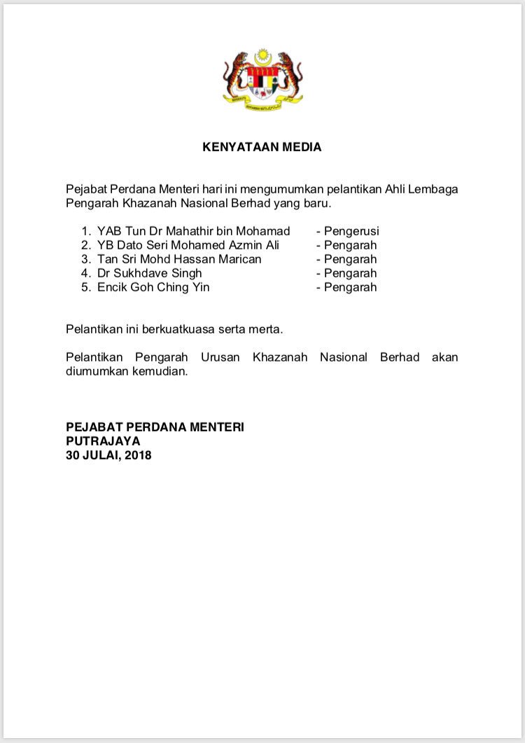 Sekarang baru kita faham. Kenapa ungkapan 'Manifesto bukan kitab suci digunakan'. Tahniah Tun M melantik Tun M. #MalaysiaBaharu katanya. Ha. Tepukk!