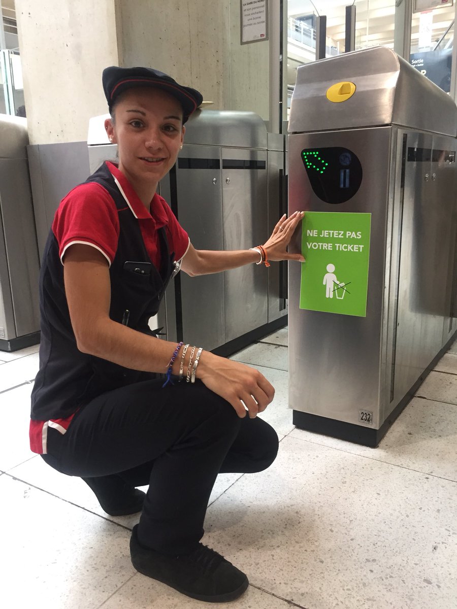fortune33875542's tweet photo. Quand un projet agent de l’escale de Paris Nord Transilien facilite l’information voyageur sur l’utilisation d’un titre de transport à Gare du Nord “Ceci n’est pas une sortie,conservez votre ticket”,...#toujoursaupluspresdesesclients@gare &amp; connexion@lutte antifraude https://t.co/JRnKuuHtGl