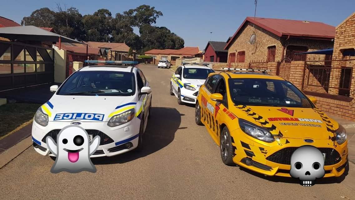 intelliDOps's tweet photo. The #TeamIntellidrive control room was asked to assist with a vehicle suspected to have been hijacked.
Our ground crew responded to Witbank with the assistance from Witbank Flying Squad.
#1team
#oneby1
@NERTCONTROL
@officialbaitcar
@SAPoliceService https://t.co/Dtnx3B1tmr