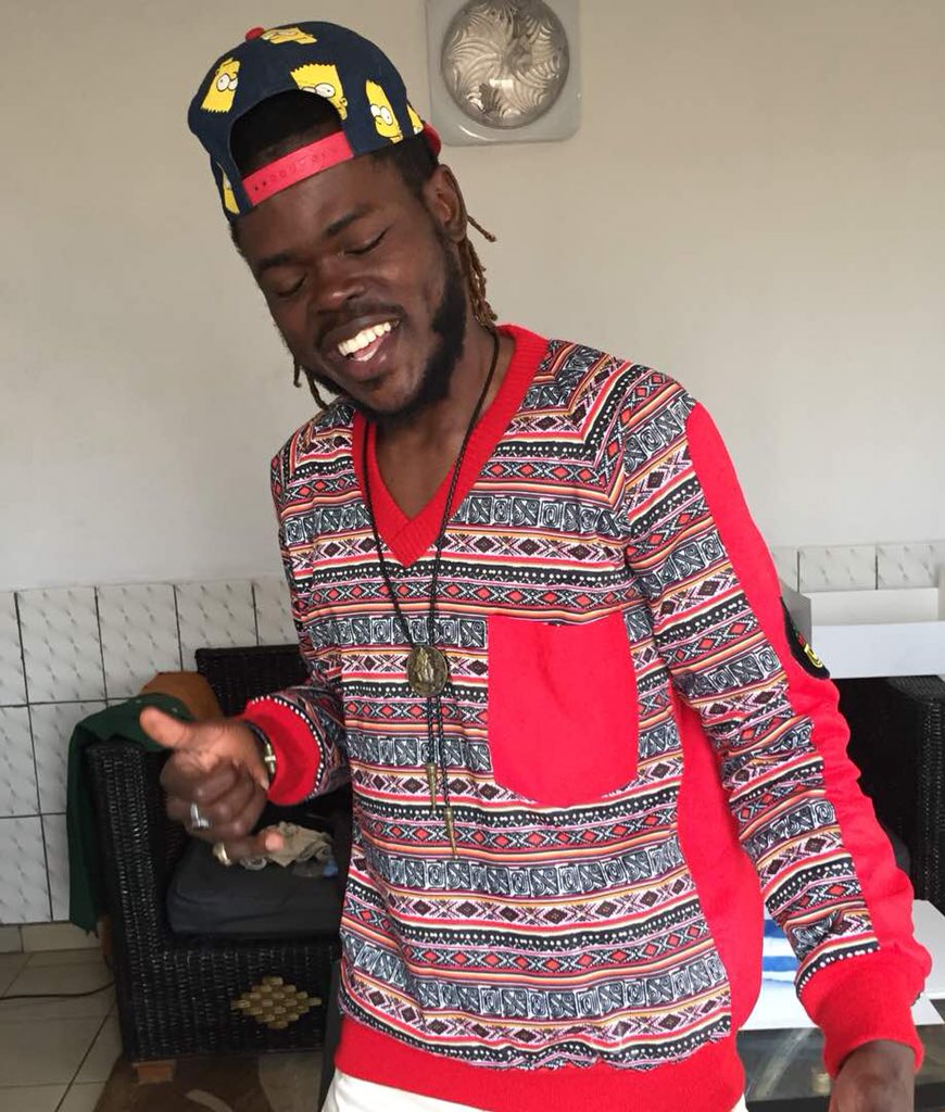 enjoyyourselfcm's tweet photo. #enjoy_yourself vous présente le #volume_4 de la collection #Kinda 

Couleur ( noir , blanche , rouge ) disponible 

Disponible uniquement sur ce numéro 00237 690673841 ( WhatsApp , appels , sms )

Made in Cameroon 💚❤️💛

Partagez et abonnez-vous à la page https://t.co/giG8dYwevB