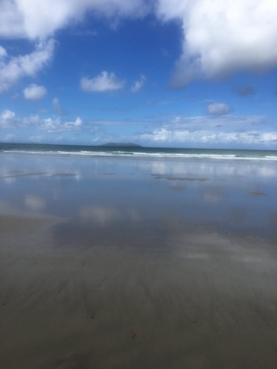duskymooncb's tweet image. Such a beautiful place! #ireland #weatofireland #mayo #connemarapony #beach #ruby