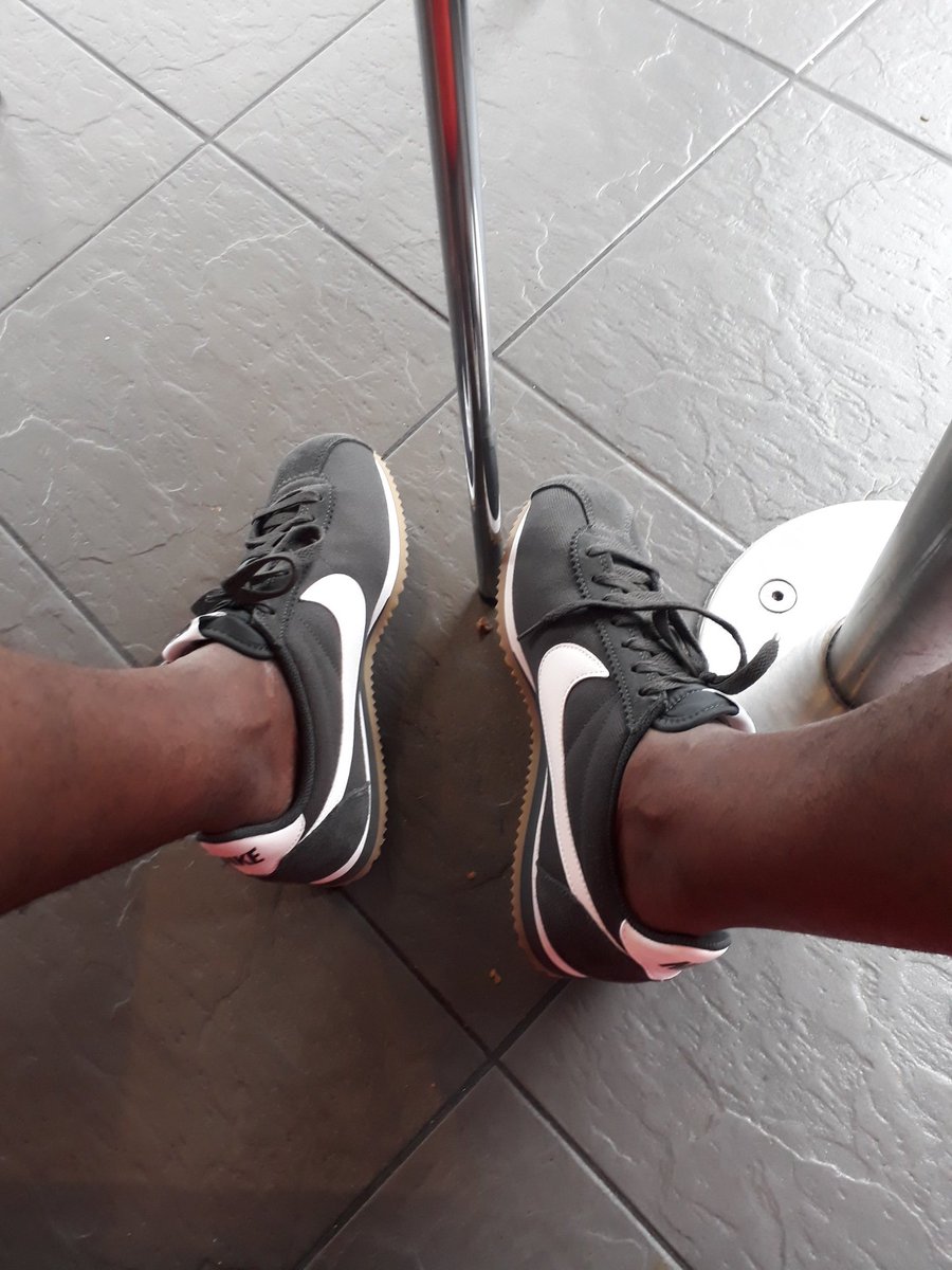 MusaGoldust's tweet photo. Why do you wanna step on my #Nikes @MrCashtime #WayawayaChallenge 👌 https://t.co/2muzCTb8mY