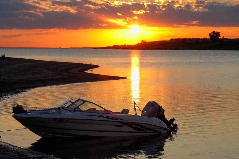 boatmichigan's tweet photo. Boating is a tradition with many well-worn pages … as well as chapters yet to be written. #BoatMichigan #DiscoverBoating https://t.co/lYVHnZkaXJ