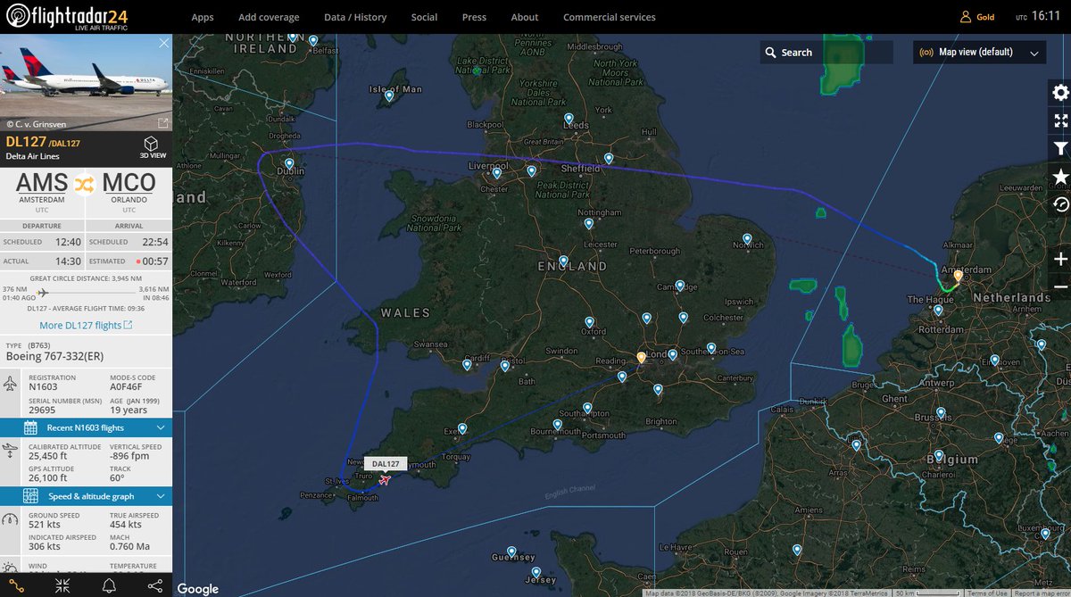 JROAlaska's tweet image. @Delta Airlines 127 AMS to MCO diverting to (possibly) LHR. Currently burning fuel south of Exeter. #Delta #FR24  flightradar24.com/DAL127/1d51fe48