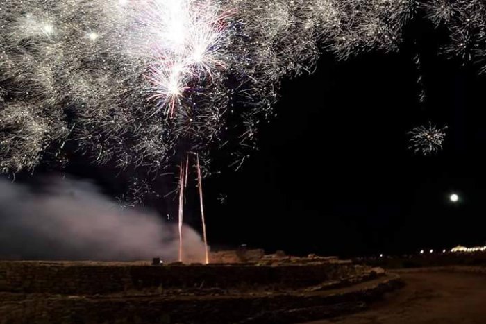 RadioLesBorges's tweet photo. A la Nit de Foc dels @VilarsArbeca hi actuaran el grup garriguenc @Avstralgrup els Diables d'Arbeca, els @grallersrevolta i @lacremallerate @ajunt_arbeca
@turismearbeca
https://t.co/oK5wIWrUiY https://t.co/aeEjNXxW2L