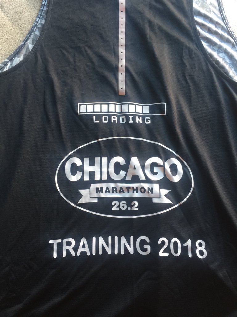 emilieras's tweet photo. Menos de 70 días... camisetas preparadas!! 😃@ChiMarathon #GOEmilio https://t.co/tuGflXIv7M