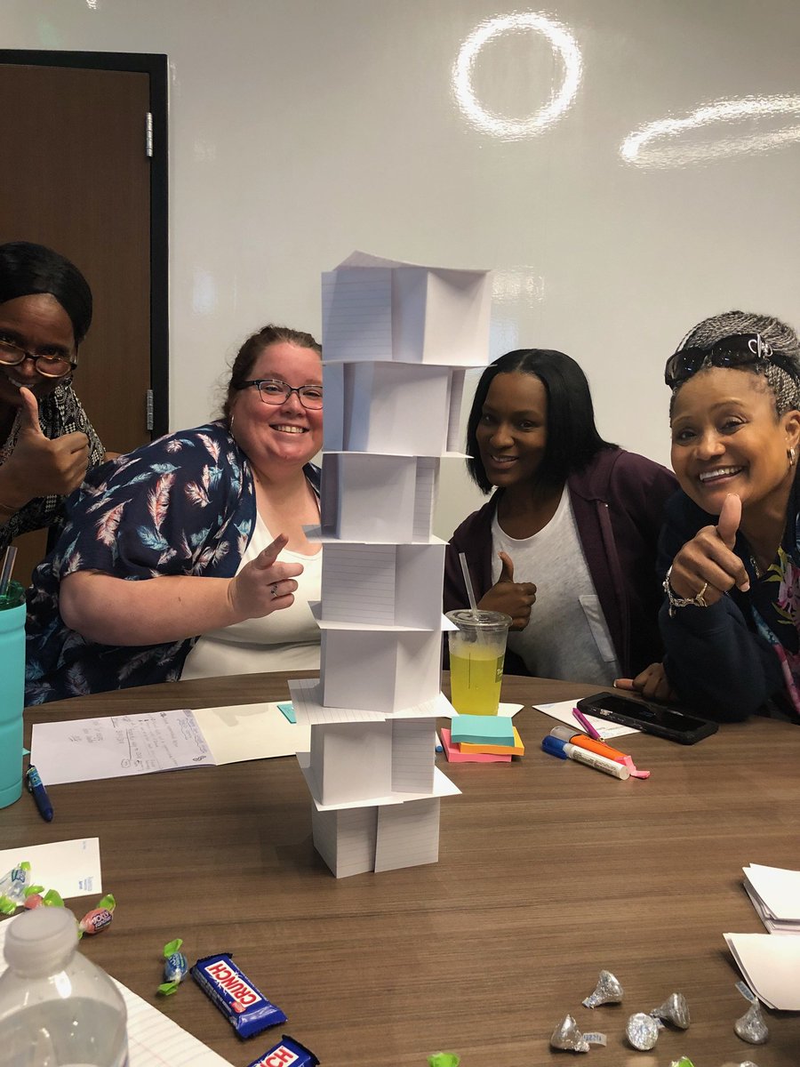 Kindergarten and First grade collaborating to model STEAM. #superpod #boom <a href="/PTEDolphins/">PalmTerraceDolphins</a> @tharris278 <a href="/AMcGowan85/">Amanda McGowan</a>