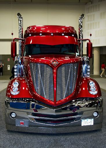 Look at that shine! #Trucking #TruckingDepot #Truckers