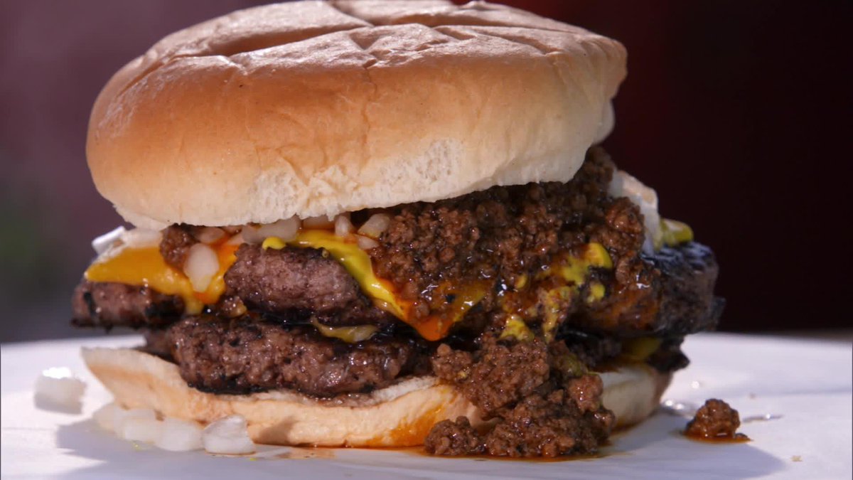 CookingChannel's tweet image. @ChefDPhillips  and @RutledgeWood  are back… and they’ve got yolks! Check out tonight’s Season 2 premiere of #SouthernandHungry featuring one egg-cellent burger and more. Tune in at 9pm ET: cooktv.com/2mUyO7T!