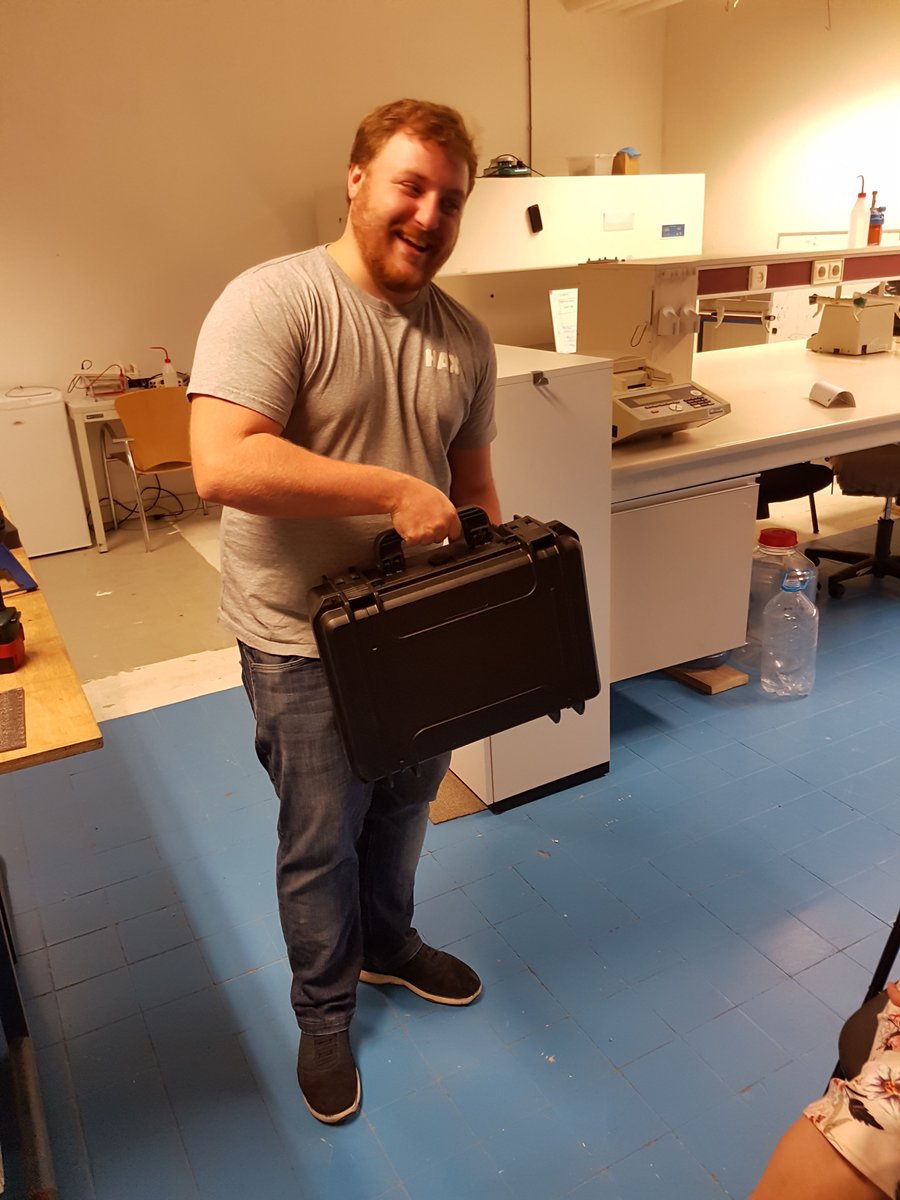 noel_joyce's tweet image. RT hax_co &quot;RT digi_bio: Yes, it is just that portable. Smaller, more capable, hands-free! #research #molecular #digitalmicrofluidics  #startup digi_bio IWBDA https://t.co/igKpHCQbJA&quot;