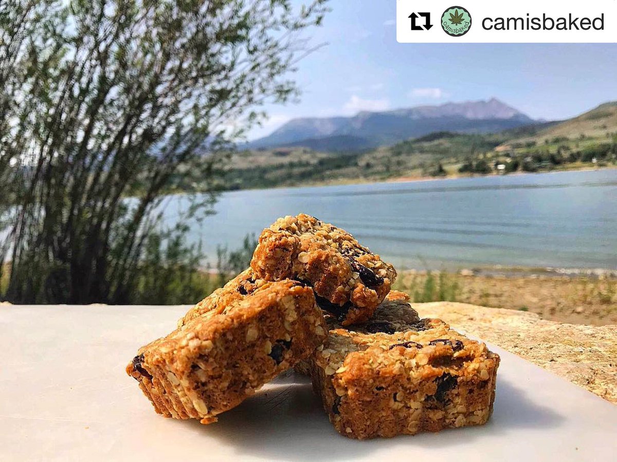 @camisbaked turned our 1:1 Extra Virgin Coconut Oil into healthy hiking snacks! She’s a #baking queen! 👩🏻‍🍳 #medicatedandmotivated #CBD #THC #Edibles #cannabis #coconutoil