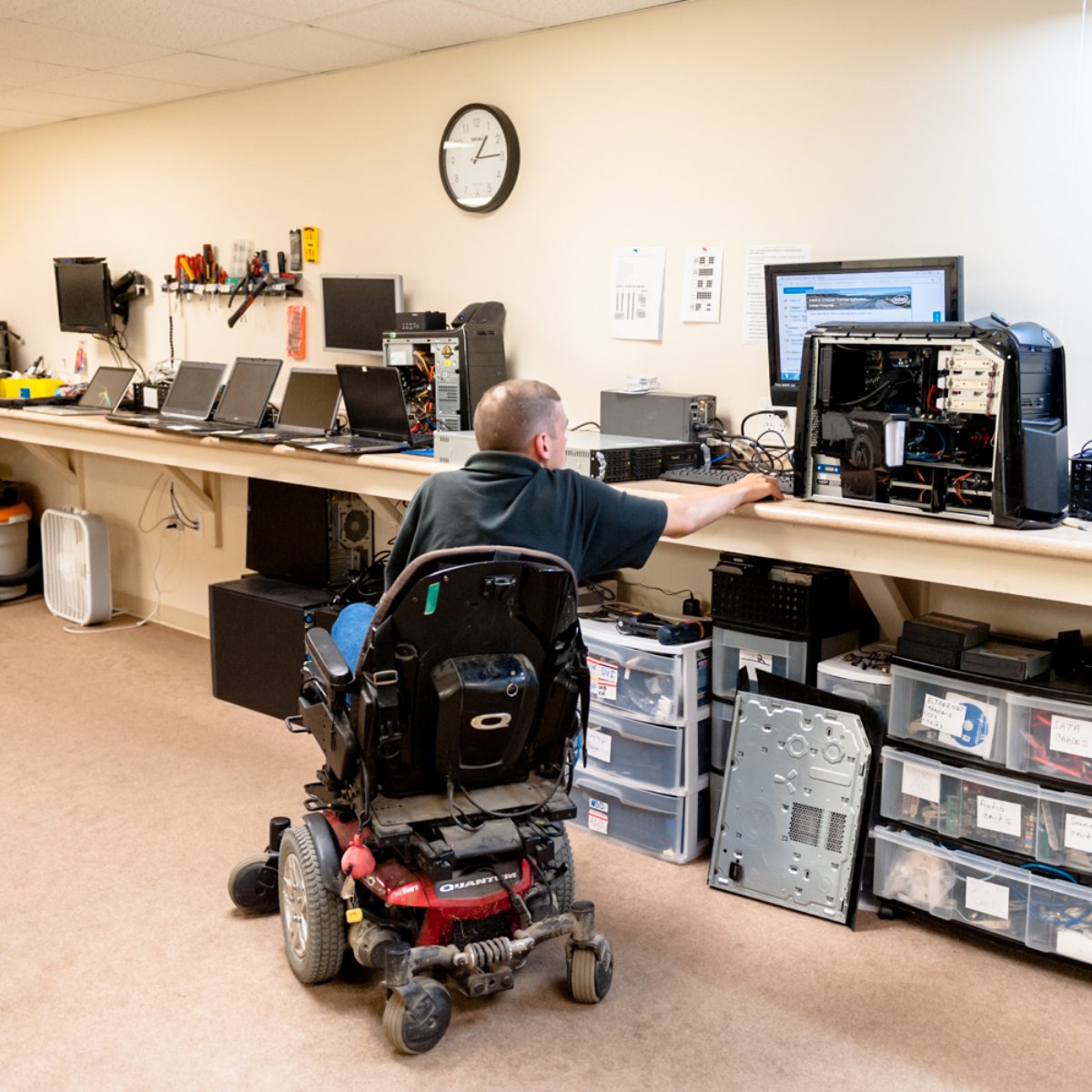 snappycomputer's tweet image. Where technical expertise meets hard work and great service. #SnappyComputer #TechHelp #Technology #MakeITWork