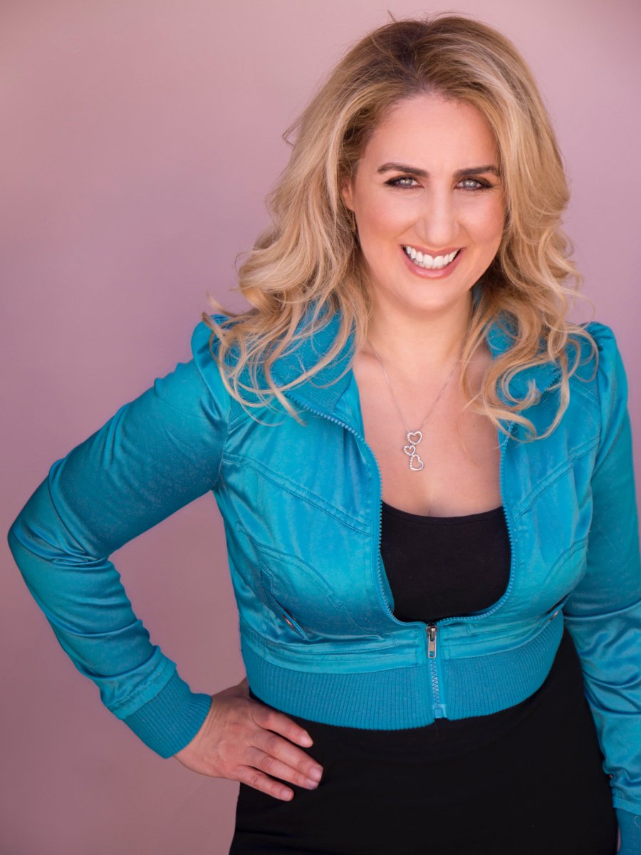 Today's #MissMonday is team member Natalie Marciano!
-
-
#womencreatingchange #wcc #girlpower #womensupportingwomen #womeninfilm #hollywood #womenintv #actor #actress #writer #director #comedian #comedy #strongfemales #moroccan #canadian #nataliemarciano