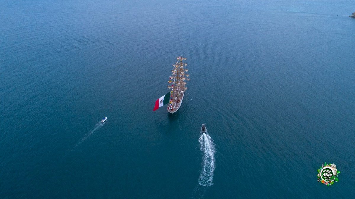FiestaDelMarSM's tweet photo. Con esta increíble toma, se despide uno de los Buques que nos visitó en el marco de la #FiestaDelMar2018 Cuahutemoc de México. Fue un honor recibirlos en nuestra ciudad ¡Hasta pronto!  #LoMejorDeLaFiestaDelMar https://t.co/E7FCan9wZJ