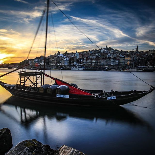 Barco Rabelo

#barcorabelo #porto #vngaia #ribeiraporto #ribeiragaia #PortugalComEfeitos #portugalemperspectiva #portugalemfiltros #visitporto #tagtopclub2 #amar_porto #amar_portugal #sunset #riodouro #douroriver #longexposure #longaexposicao ift.tt/2vjXPwX