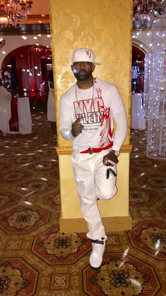 BreonSmiley's tweet photo. Look no fear,da champ is here https://t.co/efHOD8utpA