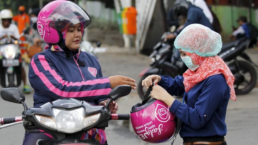 VenusComms's tweet photo. Tech-saavy Muslim women tapping into the gig economy is driving global growth - who knew?
https://t.co/yIOoe04dFW https://t.co/pMUlYMYTpy