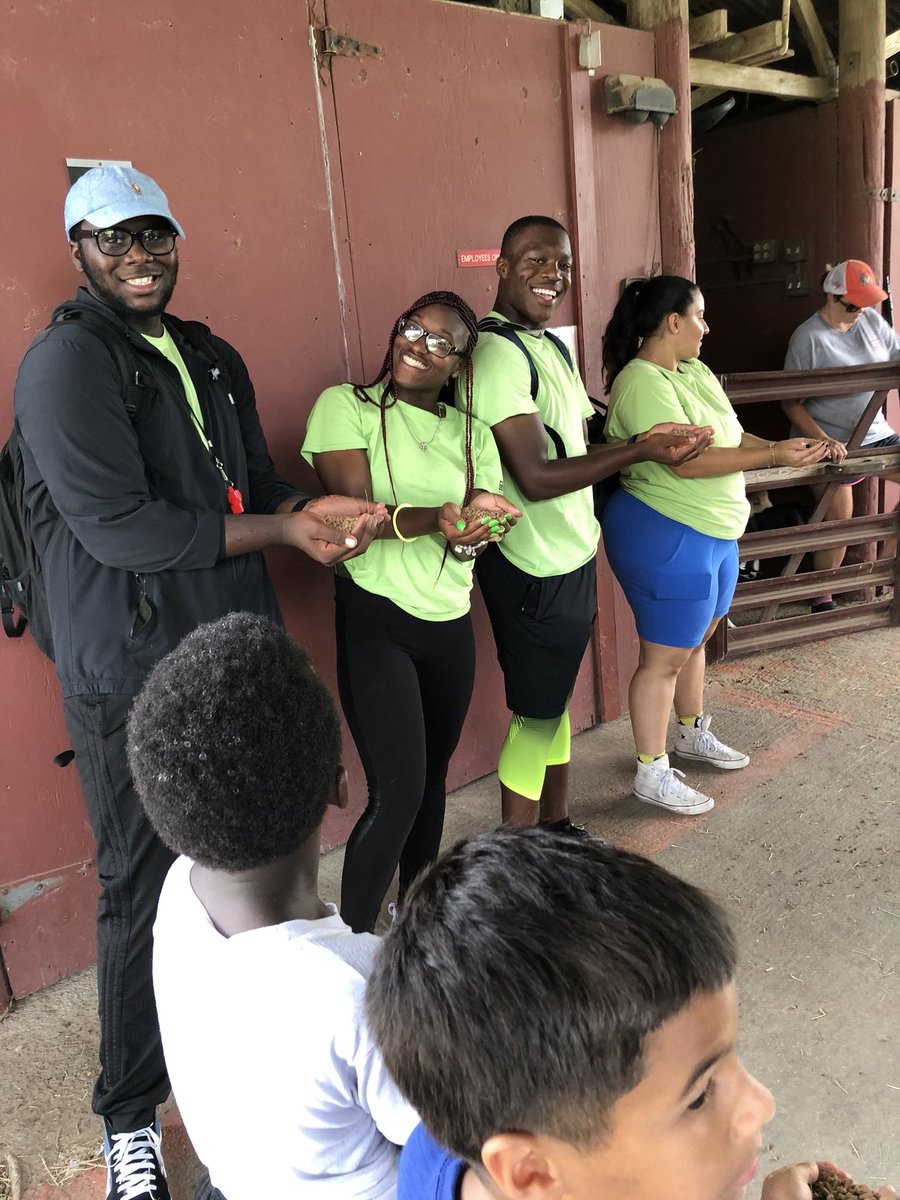 JoetteViggiano's tweet photo. @Southridge_SHS Spartans #SYIP2018 Thank you @childrenstrust @MDCPS for this opportunity for our student leaders! https://t.co/C5LOYyRvpK