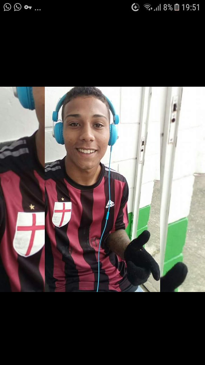 mestrinho013's tweet photo. Até parece que eles não vem Que eles não vem Dá uma vontade de ir te buscar De Fuzil e AK, mas logo a liberdade canta A liberdade canta, é só ter fé e esperança . 🔐🔓😭 #torrequinho #Digrode #belhao canta lili 🔓 https://t.co/xV64W41wqS
