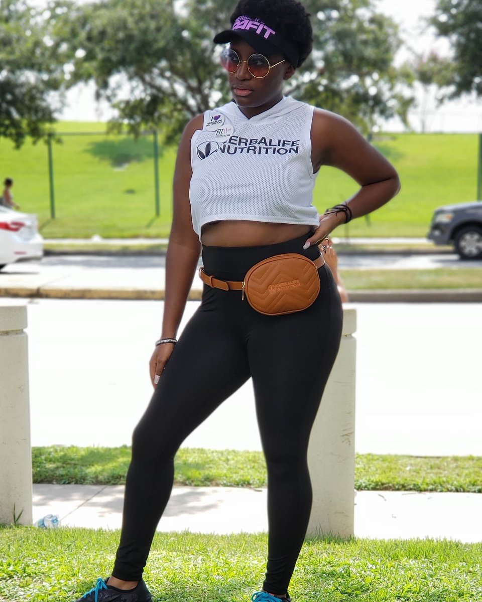 OfficialKeAsha's tweet photo. Wear it, live it, breathe it.... #IAmHerbalife #FitMom #Fitness #HealthyLiving #SexyBack #FitDallas #FitAndFine #HealthyMom #WeightLoss #LoseWeight #GetFine #FitMama #QueenFitness #SingleMom #DallasFitness #Results #Work #HardWork #HerbalifeExtravaganza2018 #Entrepreneur https://t.co/jnIRf4oszm