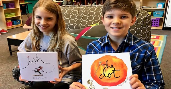 ScholasticEdu's tweet photo. #TopTeaching blogger @LiterateLife shares how she builds a supportive classroom community and encourages creative risk-taking throughout the year with two inspirational read-alouds. https://t.co/O1HmJJr4cC https://t.co/G8DZp0IInx