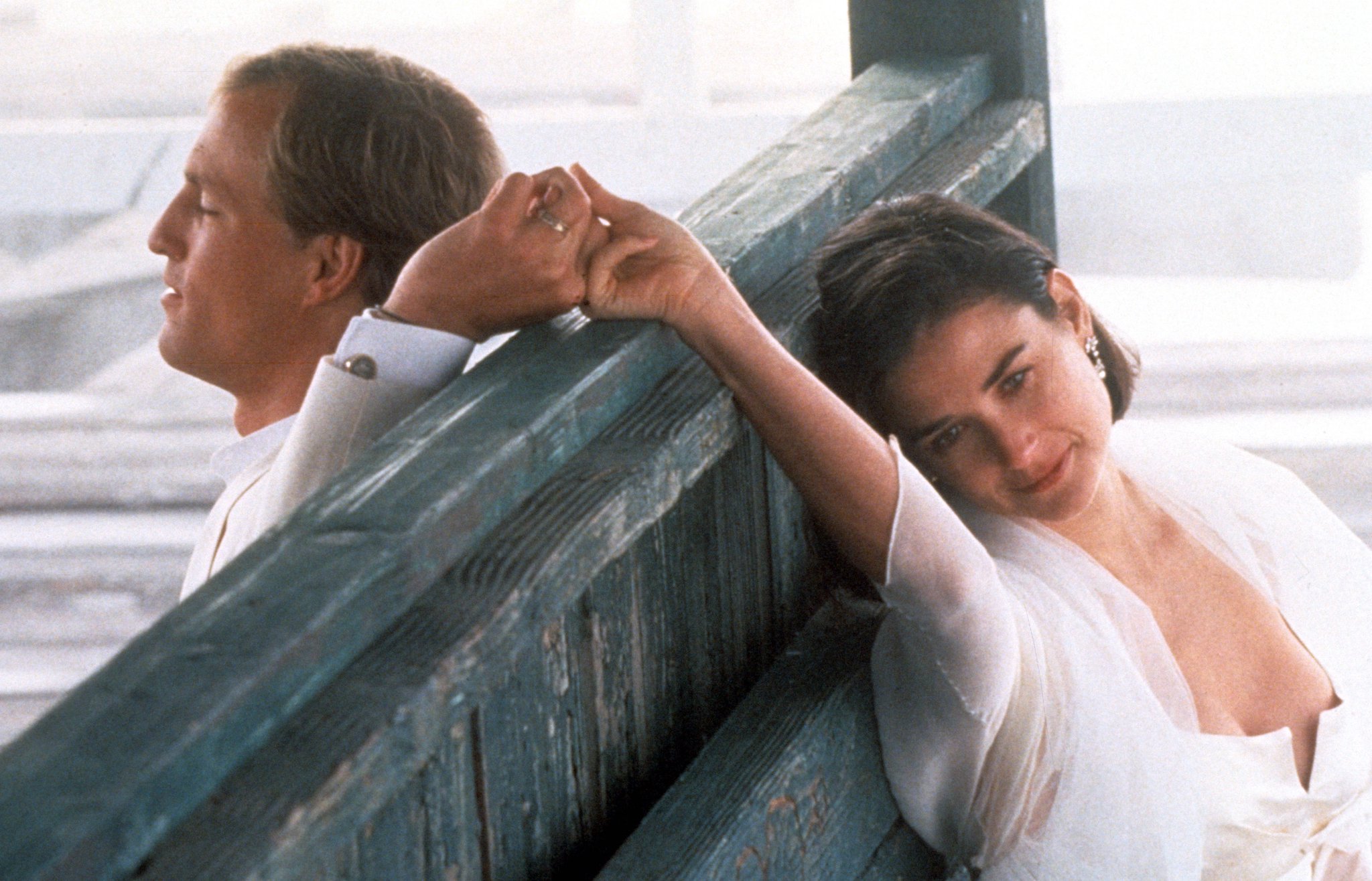 Cinepre U Tvitteri エイドリアン ライン監督 ロバート レッドフォード デミ ムーア ウディ ハレルソン共演 幸福の条件 Indecent Proposal 1993年 のリメイク企画が進行中らしい ガール オン ザ トレイン 16年 のエリン クレシダ ウィルソン Cinepre U Tvitteri エイドリアン ライン監督 ロバート レッドフォード デミ ムーア ウディ ハレルソン共演 幸福の条件 Indecent Proposal 1993年 のリメイク企画が進行中らしい ガール オン ザ トレイン 16年 のエリン クレシダ ウィルソン