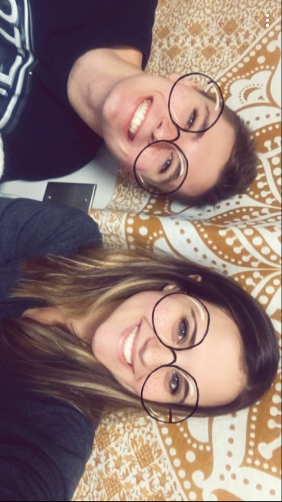 macktaylor83's tweet photo. Happiest birthday to you, you’re such a kind soul that deserves the world. Thank you for always being you and reminding me that better days will come. So much love for you 🌻🌼🌺 @andrew0storm https://t.co/e0T36BP2Uo