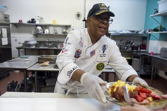 VVDailyPress's tweet photo. From rags to chef’s whites: After fighting to rebuild his life, local chef wins national culinary award @acfchefs  https://t.co/9lUSJUJaWU https://t.co/M0JlyZcGwH