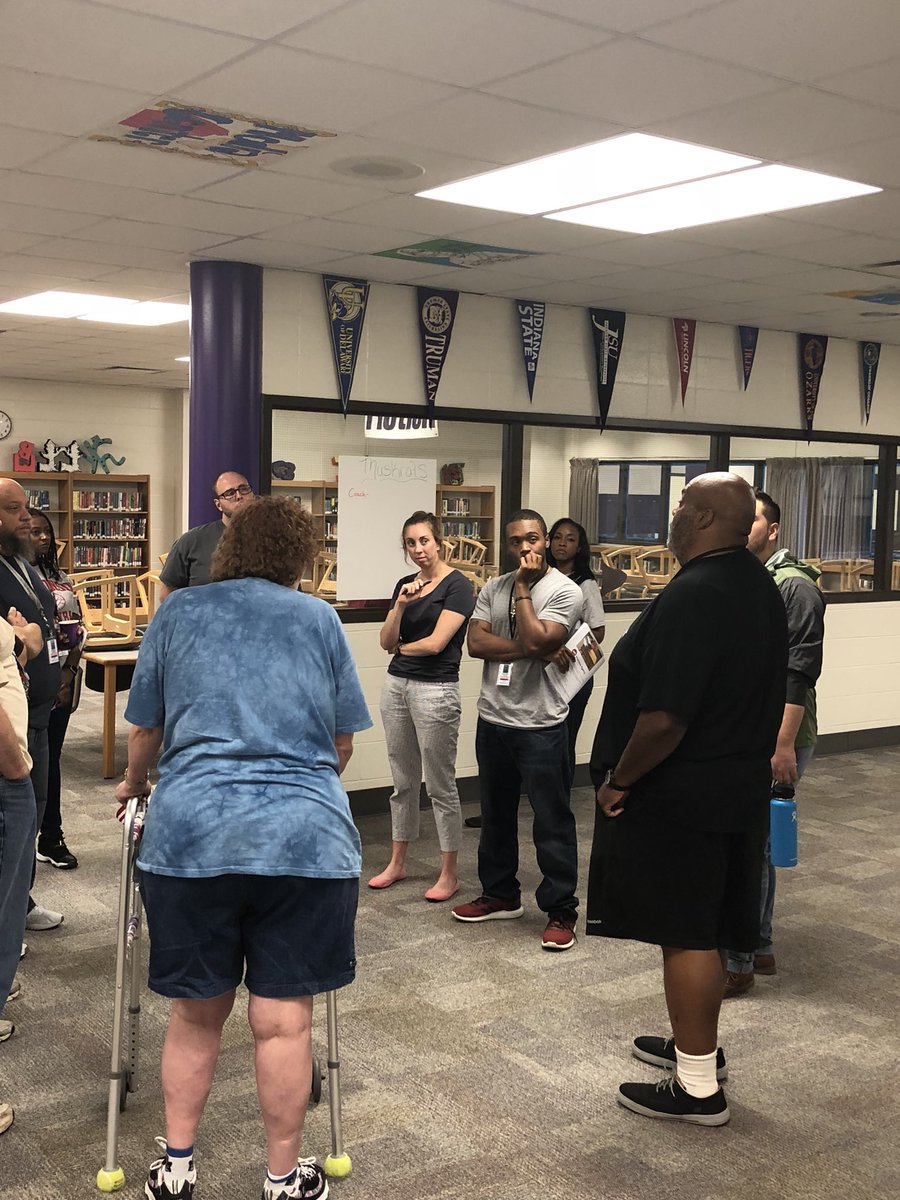 Ms_Billups's tweet photo. WHY? Why did we choose to be GAME CHANGERS in the lives of children?? Reflecting on our impact as Educators. #LovingourGWteam #Teachersfirstdayback #Passionateeducators #Knowyourwhy https://t.co/UKDSThCqGg