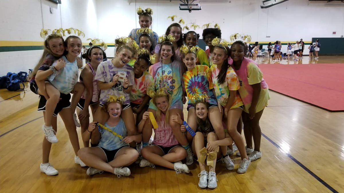 glndcheer's tweet photo. Had an amazing weekend at camp!! Even took home the coveted Spirit Banana!!! Go Bulldogs!!! Looking forward to comp tryouts on Wednesday! https://t.co/Qysz3pCUGL