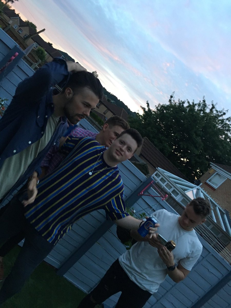 joshhrichards's tweet photo. TWITTER! @timmy_raven is auditioning for a date this Saturday 5pm, must be funny and strong enough to rip the rest of his shorts off once he tears them. Up for cuddles not hill walks and skills needed in makeup after he face plants floors https://t.co/WVSVGJCzCV