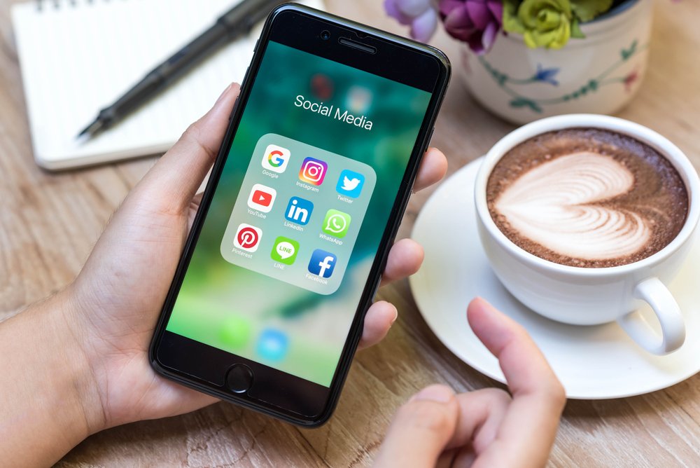 kanedavidson983's tweet photo. #SMM is based on the principle of organic search, which basically means that when the website or its connected social network page is more active, 
📣💲❤️⬇️
https://t.co/2IKXYBFkH1

#Maine #SMM #SMMstrategies #Socialmediamarketing #advertising #SMMexpert #socialmediaaudience https://t.co/3OBYWNHvqB