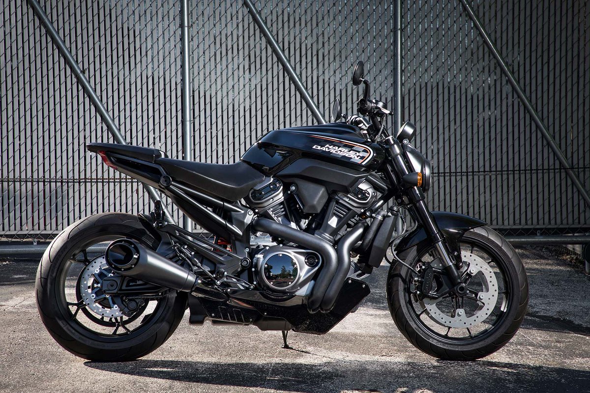 RidersDomain's tweet photo. Today @harleydavidson have announced some interesting new directions for the coming years. Do you think they're moving in the right direction? #harleydavidson #hd #mondaymotivation #panamerica #adventuretouring https://t.co/L2vqSV66nU