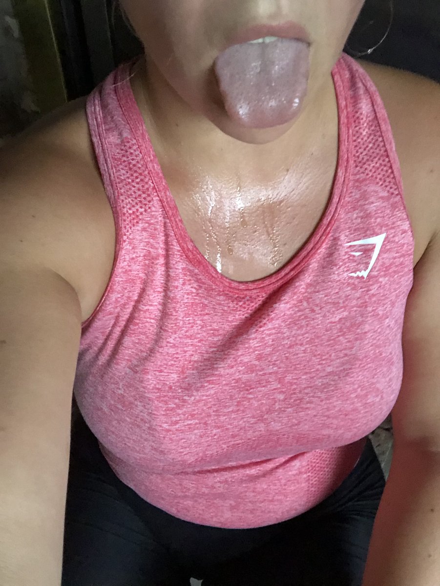 MadMadamGaetane's tweet photo. I don’t sweat I sparkle #rundisney #rundisneyprep https://t.co/MdBlYzuS2H