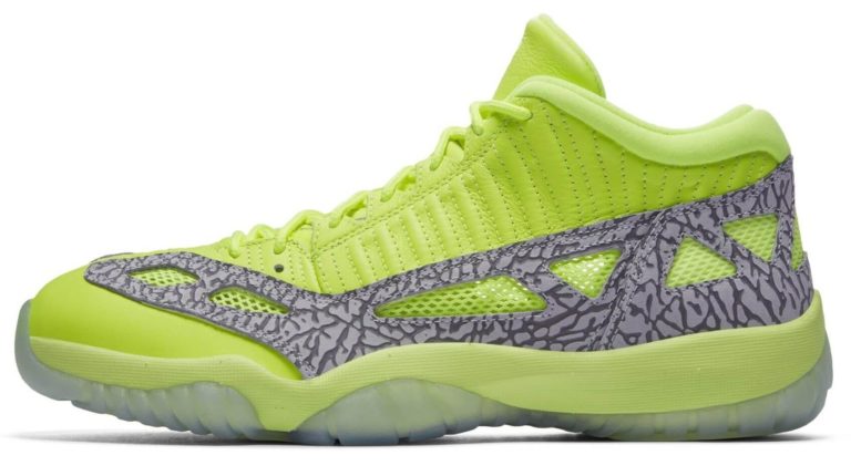 Take a look at the Ghost Green Air Jordan 11’s Releasing in August. Hot or Not? #allball #basketball #airjordan #airjordan11s #jordans #kicks #nba #ghostgreen #sneakerheads #sneakerhead @jumpman23 
allball.tv/air-jordan-11-…