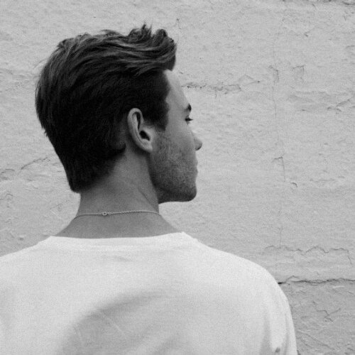 adamrpgsa's tweet image. «Don&apos;t you feel that hunger? 
I&apos;ve got so many secrets to show.»