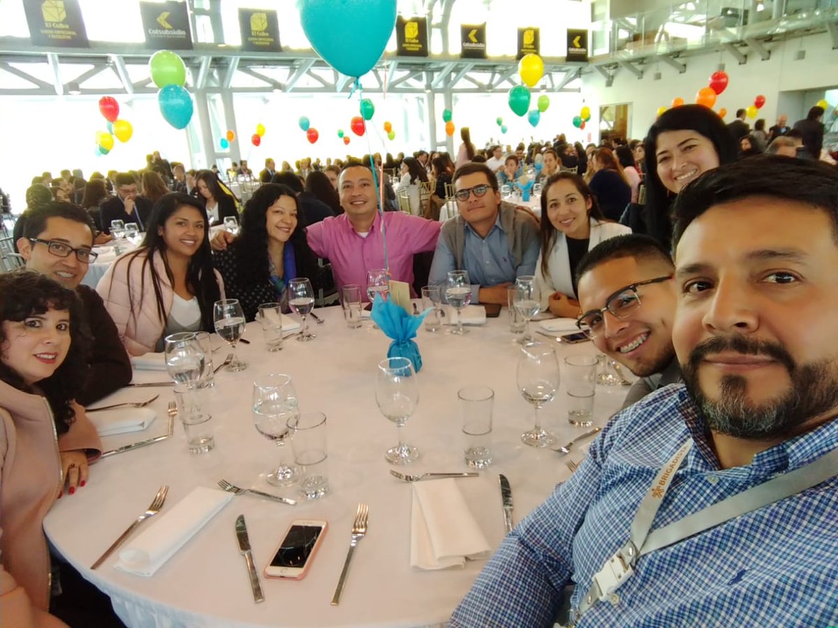 GRUPOSSTSENA's tweet photo. Hoy celebrando los 61 años de nuestra entidad. @SENAComunica @jalizarazo #sena61años https://t.co/pvHsqq4IB7